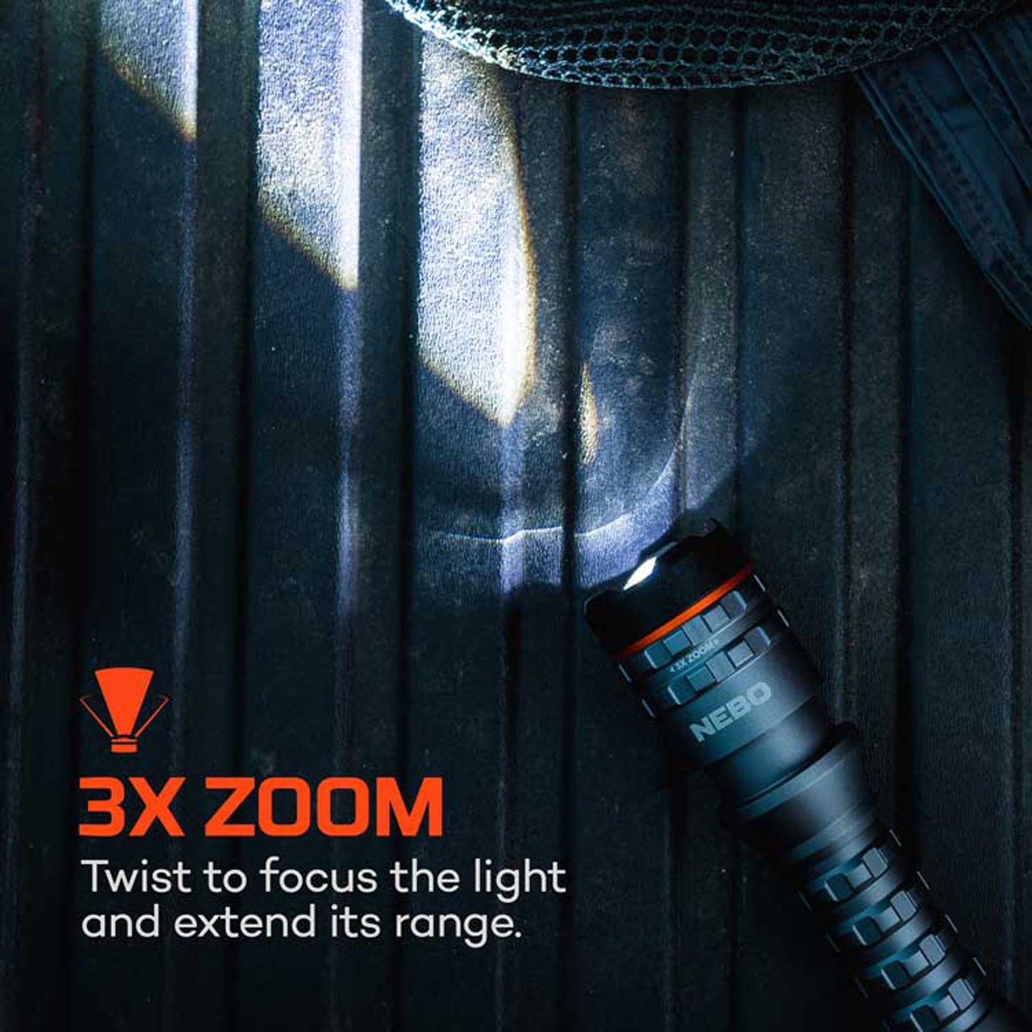 DAVINCI™ 800L, Rechargeable Flashlight + Power Bank